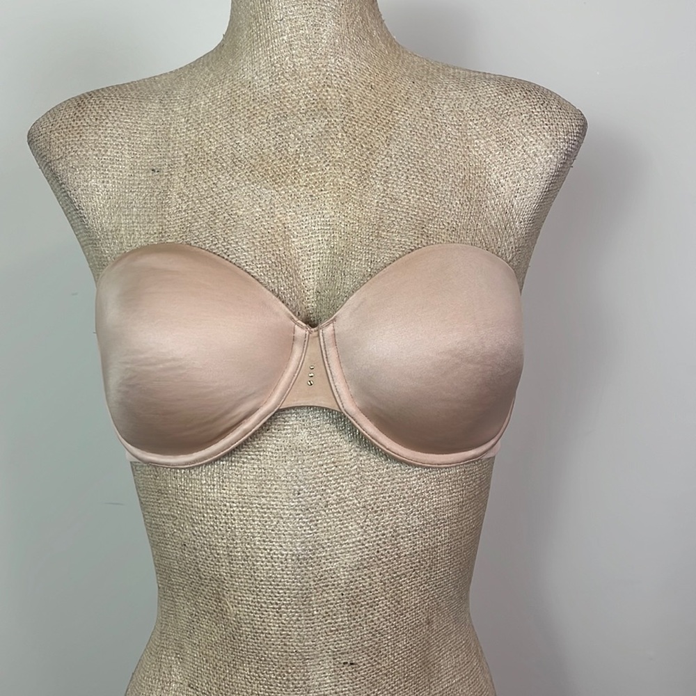 Strapless Nude Convertible Bra